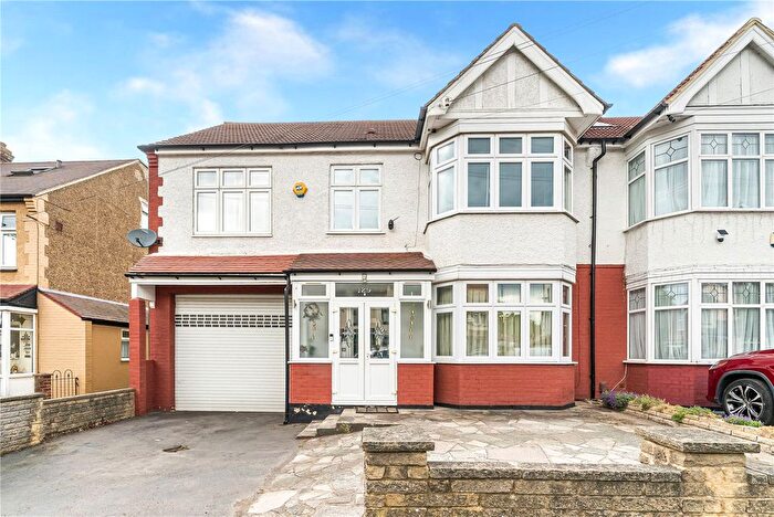 5 Bedroom Semi-Detached House For Sale In Normanshire Drive, Chingford, London, E4