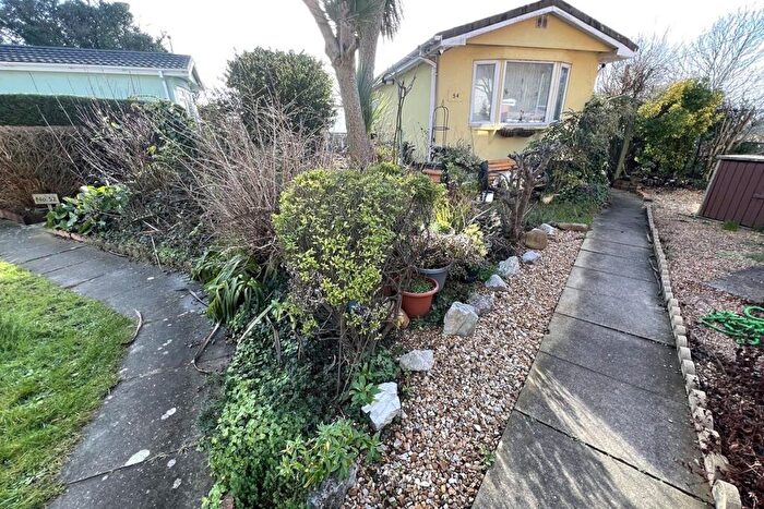 1 Bedroom Park Home For Sale In Cliffdale Gardens, Cosham, Portsmouth, Hampshire, PO6