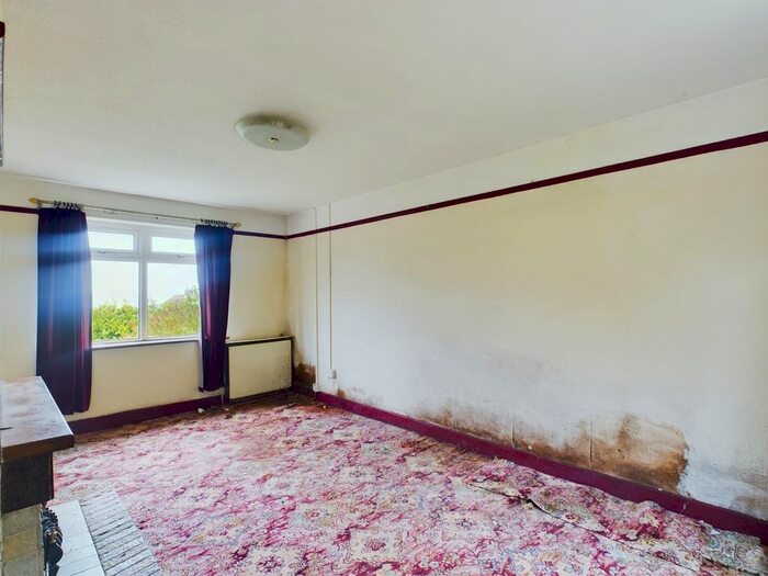 2 Bedroom Semi-Detached House For Sale In Penallt Estate, Llanelly Hill, NP7