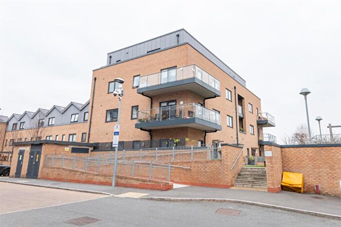 1 Bedroom Flat To Rent In Thornbury Way, Walthamstow, E17