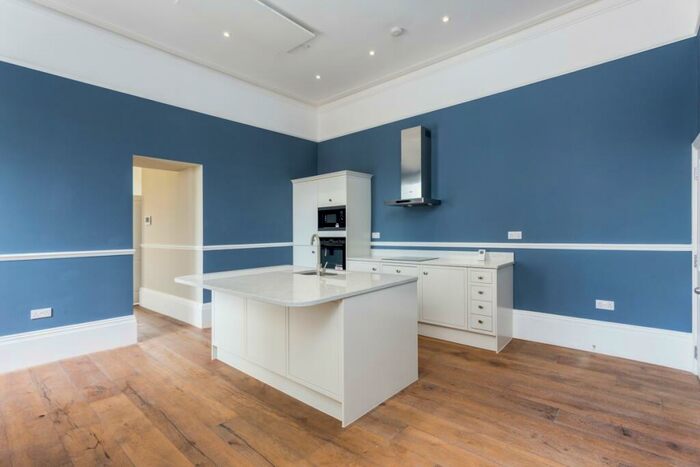 2 Bedroom Flat To Rent In Lypiatt Road Cheltenham, GL50