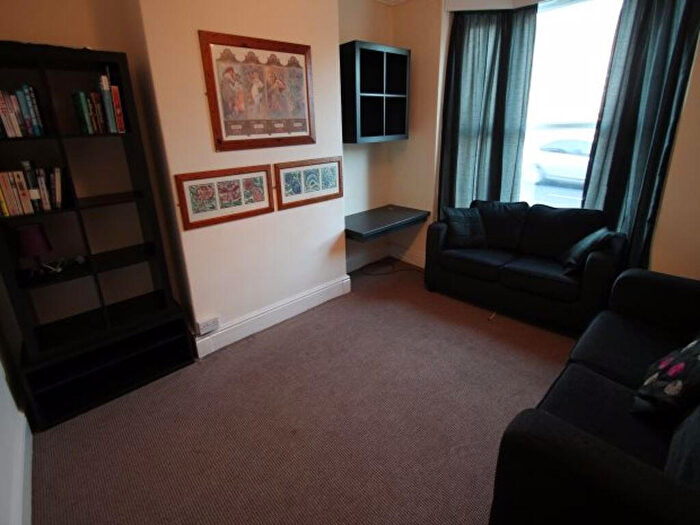 4 Bedroom House To Rent In Ashville Road, Leeds, LS6