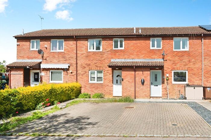 3 Bedroom Terraced House For Sale In Springfields Court, Padbury, Buckingham, MK18
