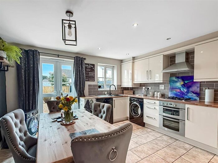 4 Bedroom House For Sale In Honey Close, Bideford, EX39