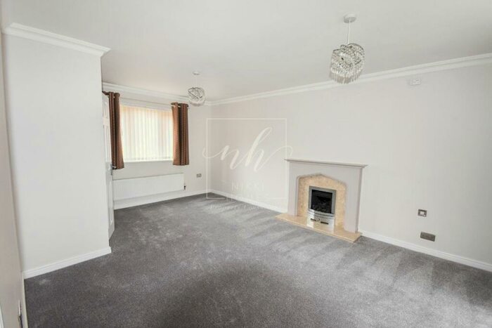3 Bedroom Terraced House For Sale In Lloyds Way, Stratford-upon-Avon, CV37