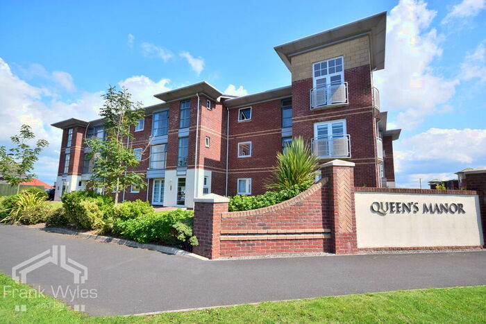 2 Bedroom Flat To Rent In Elizabeth Court, King Edward Avenue, Lytham St Annes, Lancashire, FY8