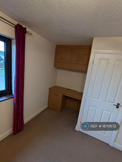 1 Bedroom Semi-Detached House To Rent In Northampton, Northampton, NN3
