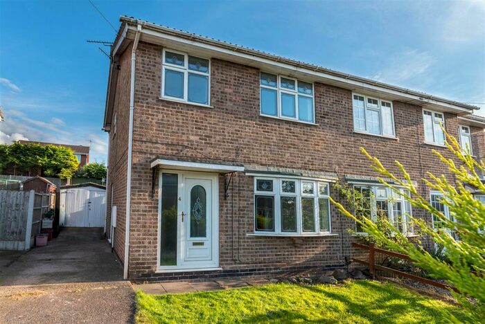 3 Bedroom Semi-Detached House To Rent In Salter Close, Castle Donington, Castle Donington, DE74