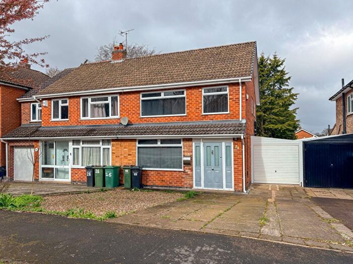 3 Bedroom Semi-Detached House To Rent In Fairstone Hill, Oadby, LE2