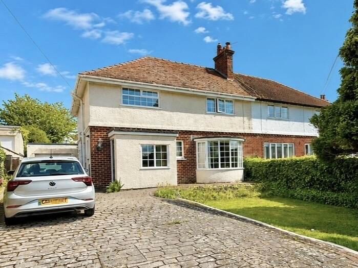 3 Bedroom Semi-Detached House For Sale In Warren Road, Deganwy, Conwy, LL31