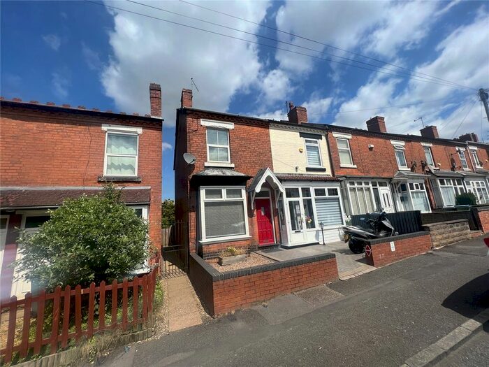 2 Bedroom End Of Terrace House To Rent In Weston Road, Smethwick, West Midlands, B67