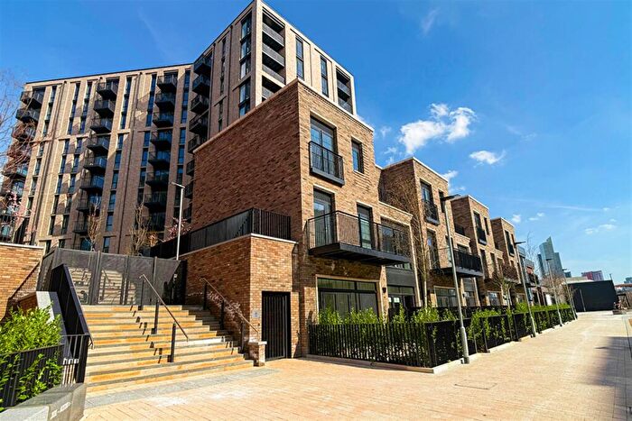 4 Bedroom House To Rent In Shale Lane, Middlewood Locks, M5