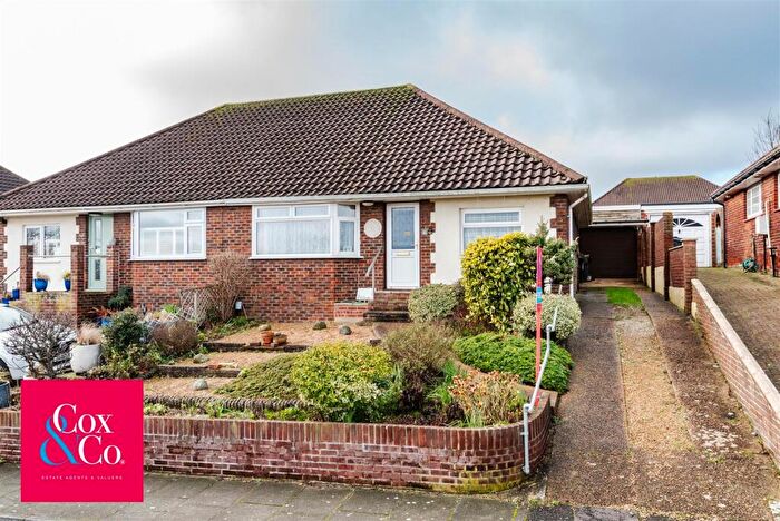 2 Bedroom House For Sale In Hillside, Portslade, Brighton, BN41