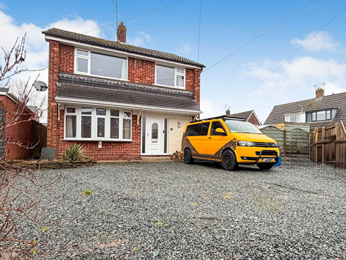 3 Bedroom Detached House For Sale In Churchill Avenue, Cottingham, East Riding Of Yorkshire, HU16