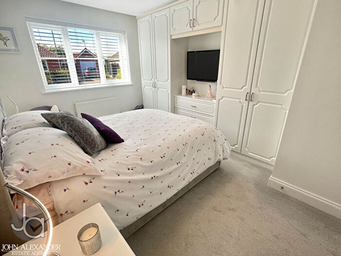 2 Bedroom Semi-Detached Bungalow For Sale In Mulberry Gardens, Langenhoe, Colchester, CO5