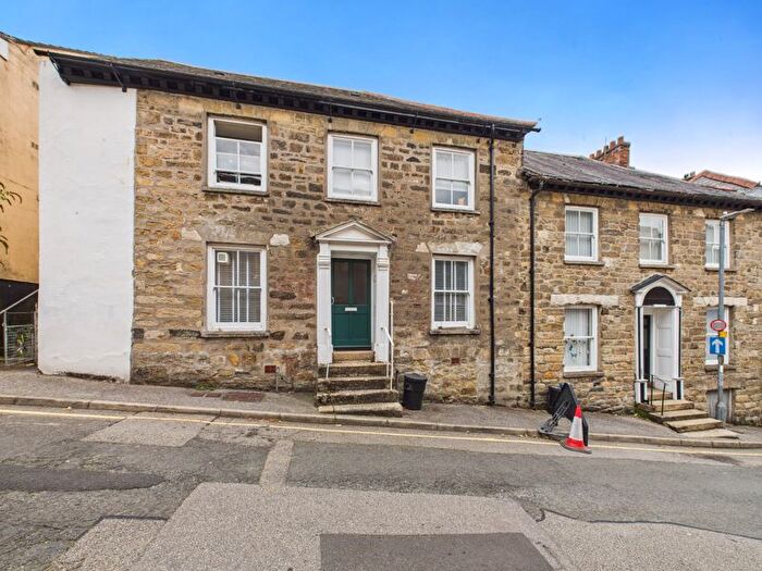 1 Bedroom Flat For Sale In St. Thomas Street, Penryn, TR10