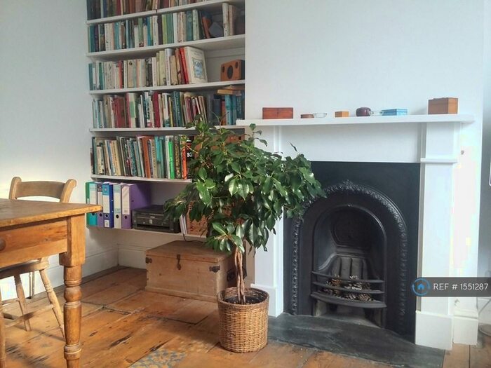 1 Bedroom Flat To Rent In Great College Street, Brighton, BN2