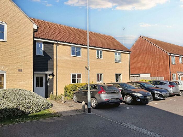 2 Bedroom Flat For Sale In Celandine View, Soham, CB7