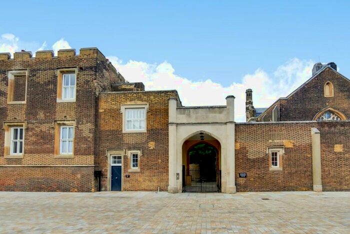 1 Bedroom Flat To Rent In Napoleon Lane London, SE18