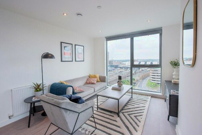 2 Bedroom Penthouse To Rent In Napier Road, Reading, Berkshire, RG1