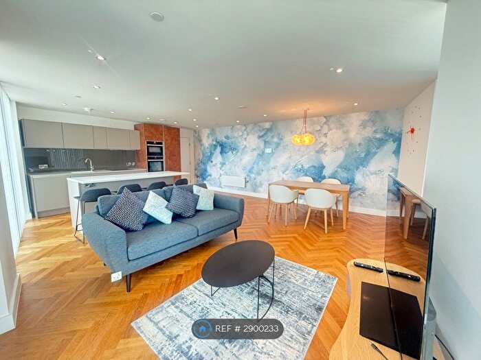2 Bedroom Flat To Rent In Owen St, Manchester, M15
