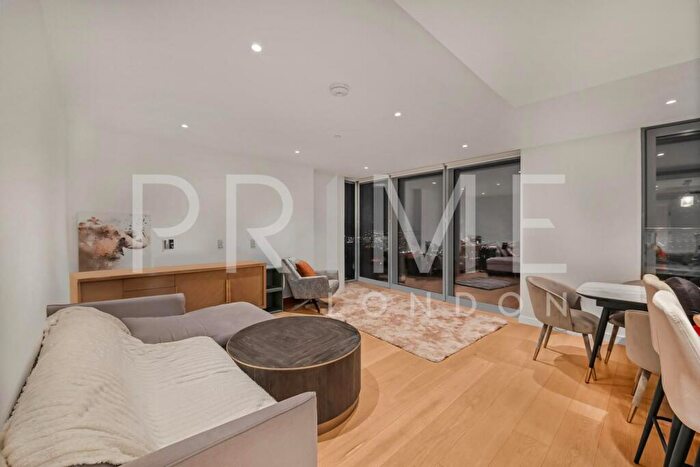 2 Bedroom Apartment For Sale In Landmark Pinnacle, Canary Wharf, London, E14