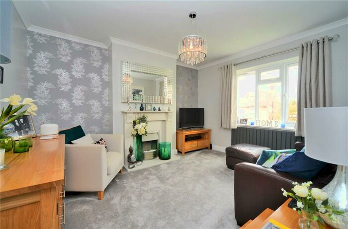 2 Bedroom Maisonette To Rent In Kingscroft Road, Banstead, Surrey, SM7