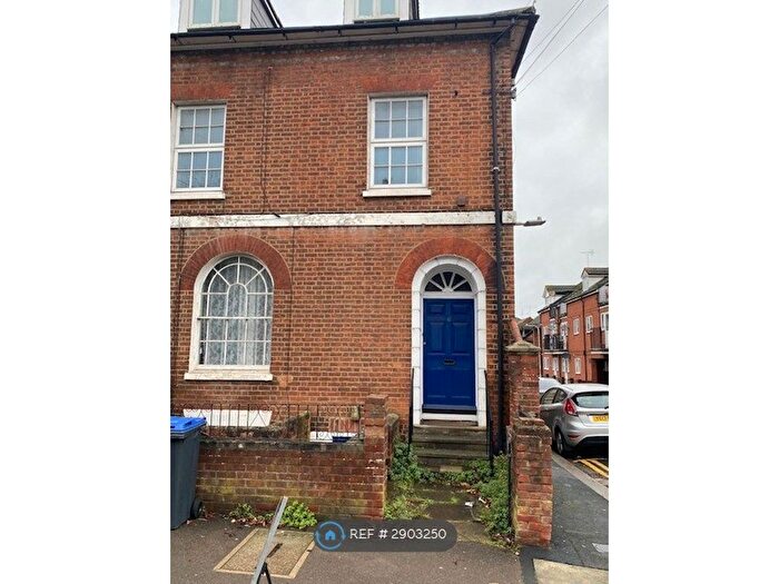 2 Bedroom Flat To Rent In Russell St, Reading, RG1
