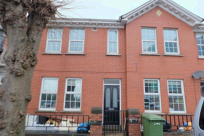 4 Bedroom Semi-Detached House To Rent In Gladstone Road, Barry, Vale Of Glamorgan, CF62