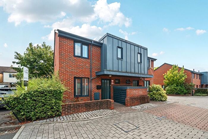 3 Bedroom Semi-Detached House For Sale In Amoy Street, Bedford Place, Southampton, Hampshire, SO15
