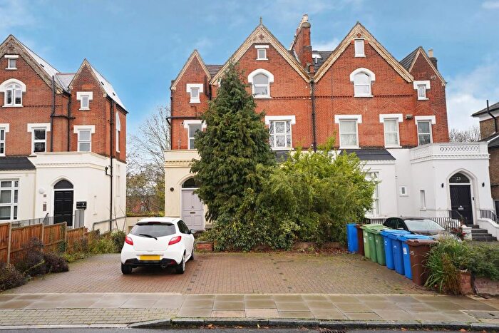 2 Bedroom Flat For Sale In Wood Vale, Forest Hill, London, SE23