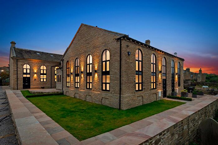 3 Bedroom Property For Sale In West Lane, Haworth, Keighley, BD22