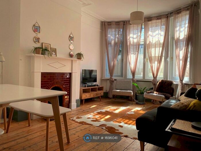2 Bedroom Flat To Rent In Gray's Inn Road, London, WC1X