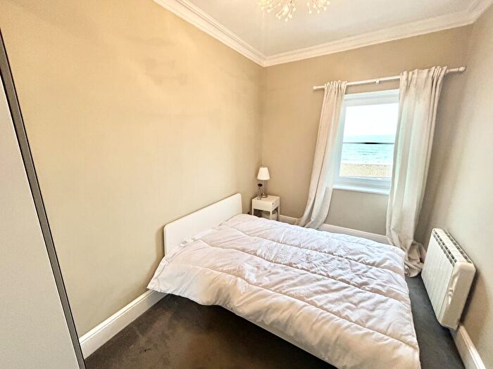 2 Bedroom Apartment To Rent In South Parade, Southsea, PO4