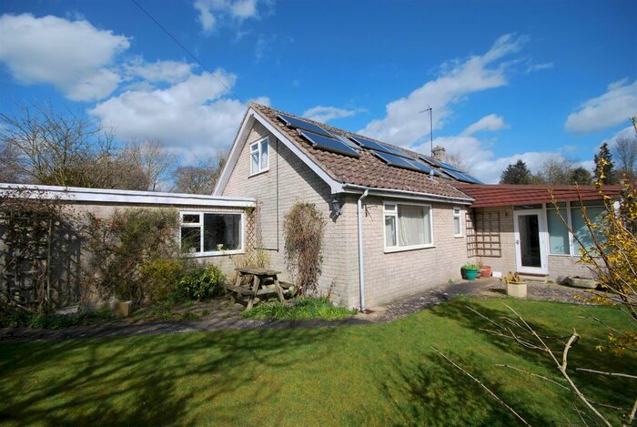 3 Bedroom Detached Bungalow For Sale In Beadlam, Nawton, York, YO62