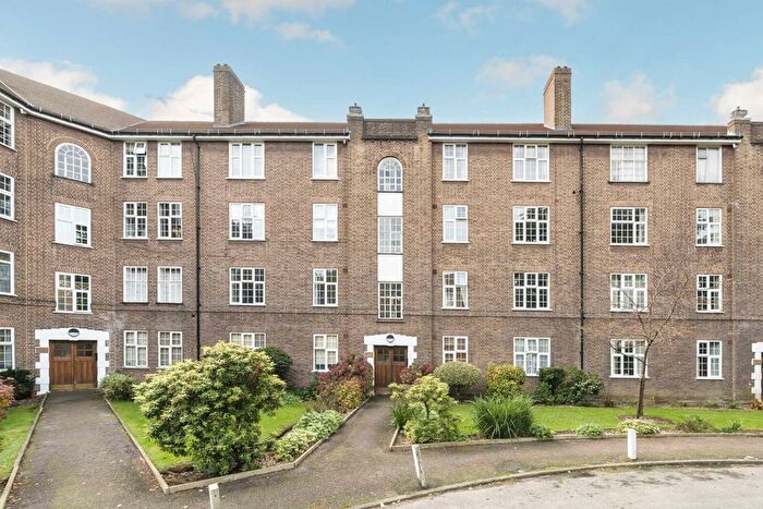 2 Bedroom Flat To Rent In Birkenhead Avenue, Kingston Upon Thames, KT2