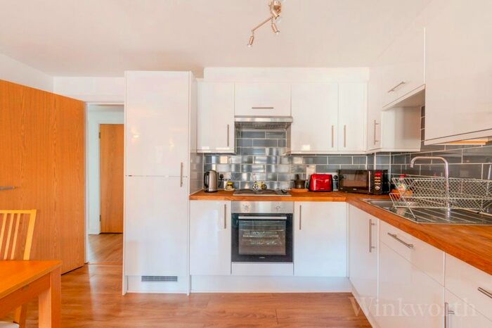 1 Bedroom Flat To Rent In New Cross Road, London, SE14