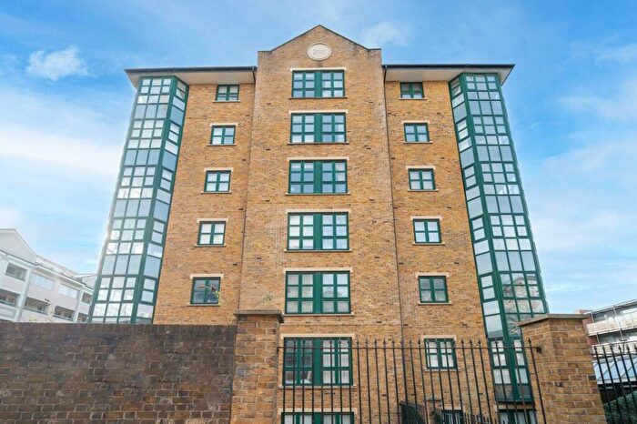 2 Bedroom Flat To Rent In Belvedere Heights, Lisson Grove, London, NW8