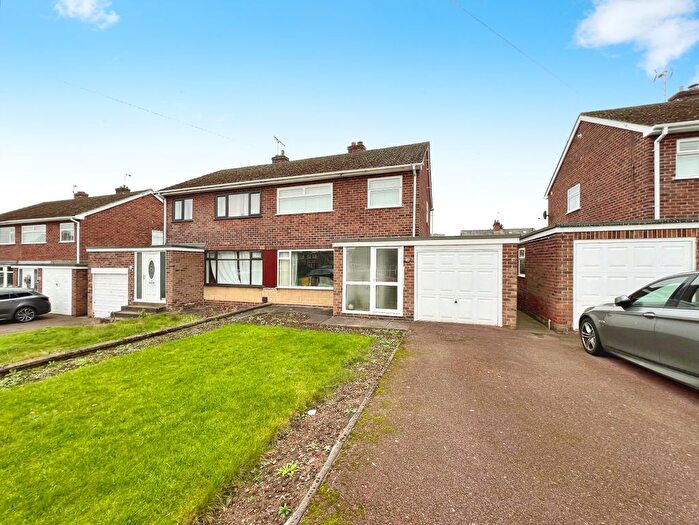 3 Bedroom Semi Detached House For Sale In Bosworth Drive, Burton-On-Trent, DE13