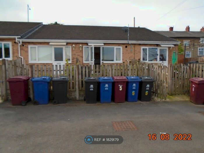 2 Bedroom Bungalow To Rent In Gretna Fold, Burnley, BB11