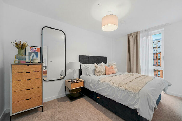 1 Bedroom Apartment To Rent In Clay, M5