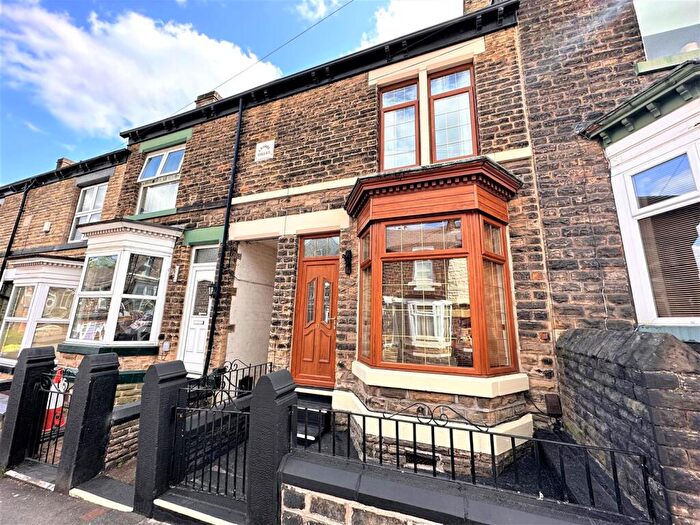 3 Bedroom Terraced House To Rent In Lennox Road, S6