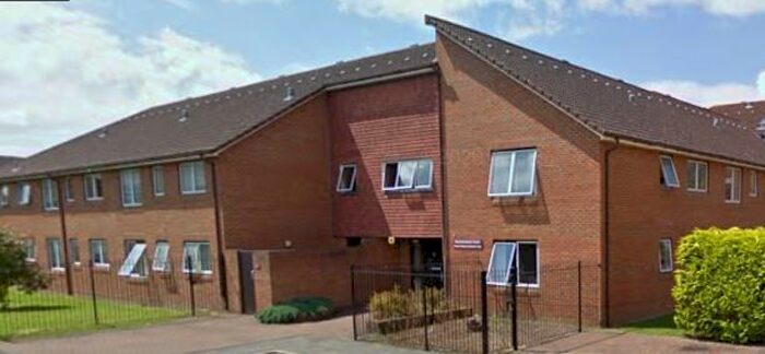 1 Bedroom Flat To Rent In Speenhamland Court, Newbury, RG14
