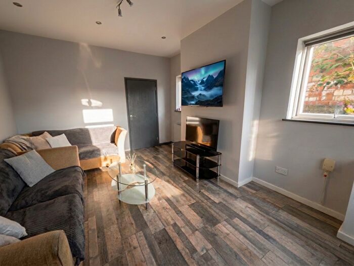 4 Bedroom House To Rent In Lonsdale Road - Copy, Lenton, East Midlands, NG7