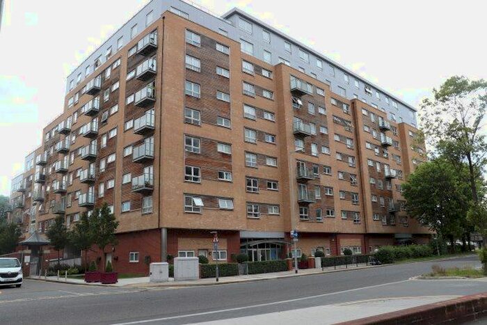 1 Bedroom Flat To Rent In Cherrydown East, Basildon, SS16