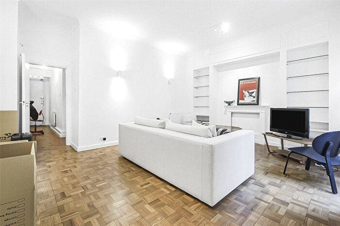 1 Bedroom Flat To Rent In Great James Street, London, WC1N