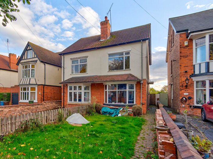 4 Bedroom Semi-Detached House For Sale In Highland Grove, Worksop, S81