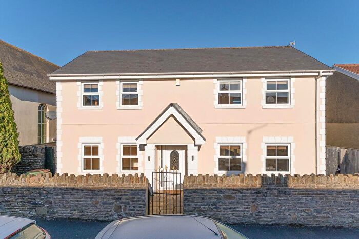 4 Bedroom Detached House For Sale In High Street, Nelson, CF46