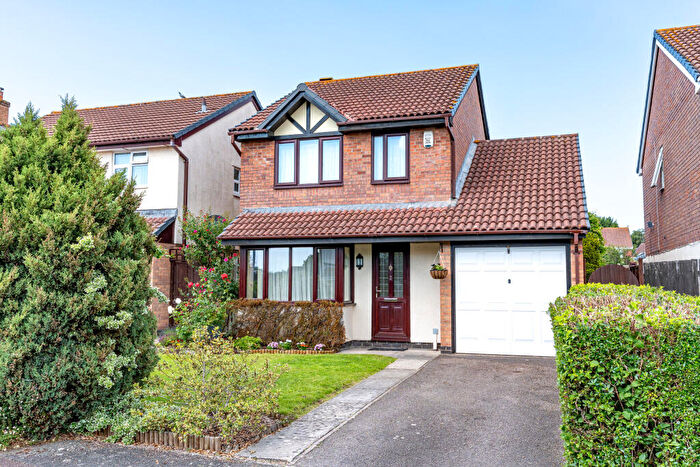 3 Bedroom Detached House For Sale In Warren Close, Bradley Stoke, Bristol, BS32