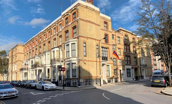 Studio To Rent In Cheniston Gardens, London, W8